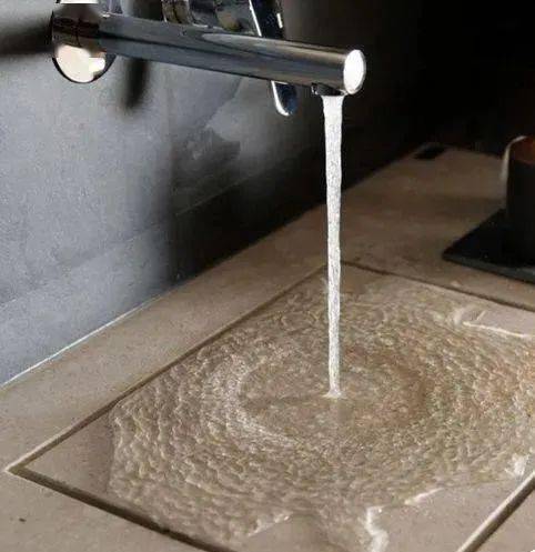 等我買第2套房,衛生間絕不裝洗手池,學他家做拉槽下水,上檔次